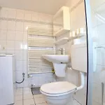 Hus Eri *